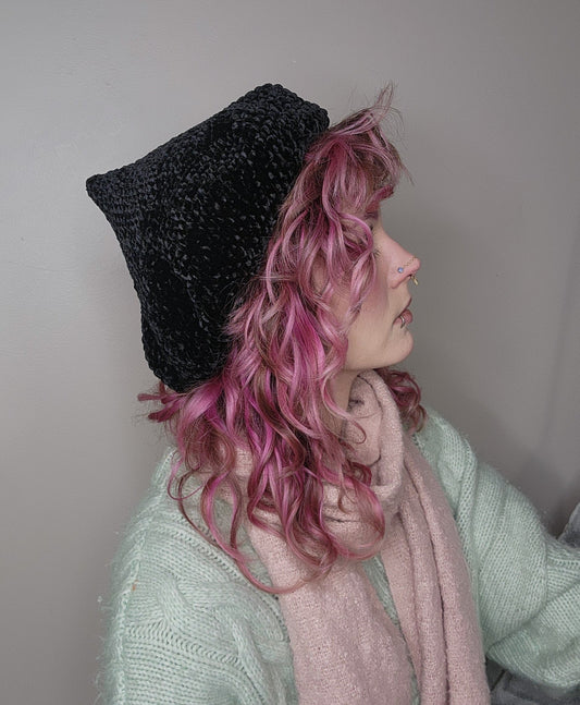 Fae Beret Prototype - Black Velour DISCOUNTED