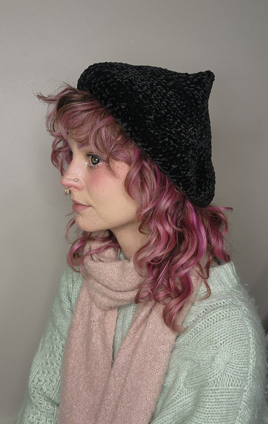 Fae Beret Protype - Black Velour DISCOUNTED